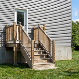 EXPRESS | Deck #6X4CENTRE | 6'X4' Pressure Treated Deck with Centre Stairs